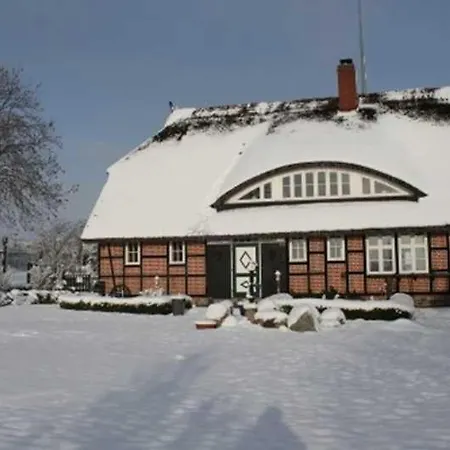 بيت للعطل Auf Dem Reddevi *