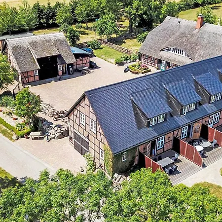 Auf Dem Reddevi Neu Reddevitz