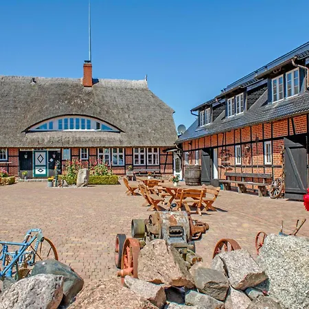 Auf Dem Reddevi * Neu Reddevitz